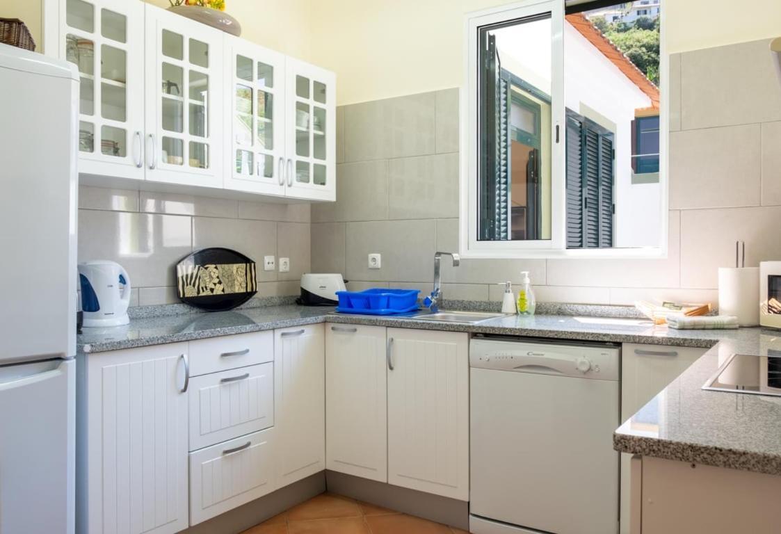 Hôtel Guestready - Hikers Haven à São Roque do Faial Extérieur photo