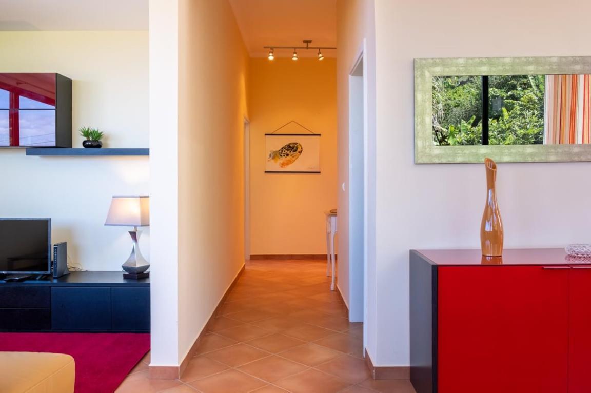 Hôtel Guestready - Hikers Haven à São Roque do Faial Extérieur photo