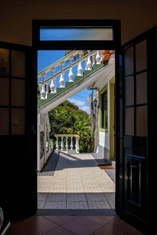 Hôtel Guestready - Hikers Haven à São Roque do Faial Extérieur photo