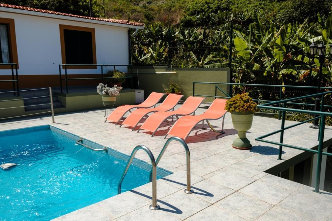 Hôtel Guestready - Hikers Haven à São Roque do Faial Extérieur photo