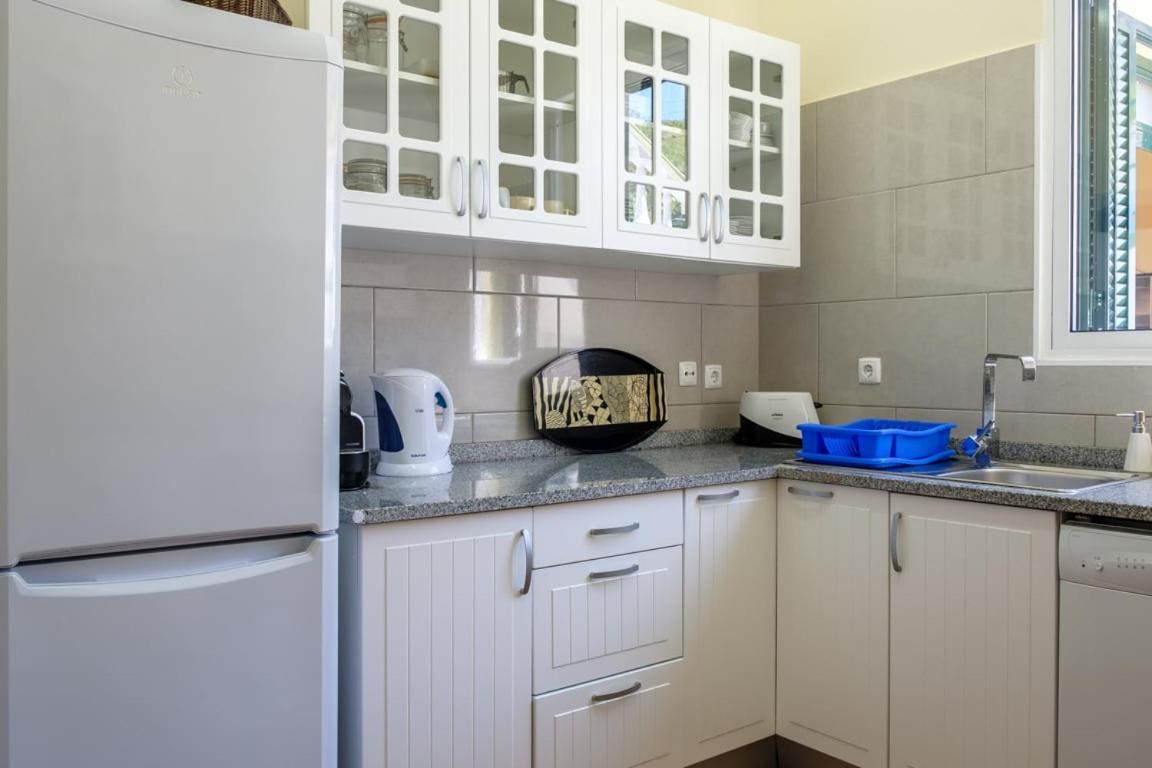 Hôtel Guestready - Hikers Haven à São Roque do Faial Extérieur photo