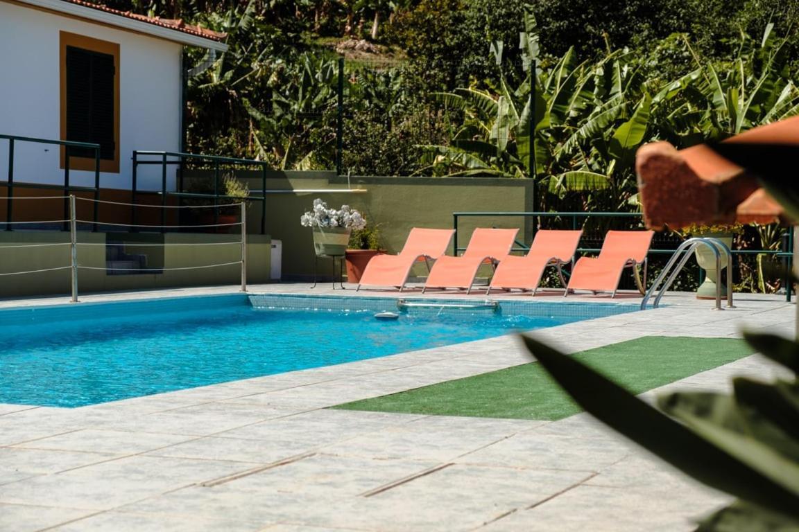 Hôtel Guestready - Hikers Haven à São Roque do Faial Extérieur photo