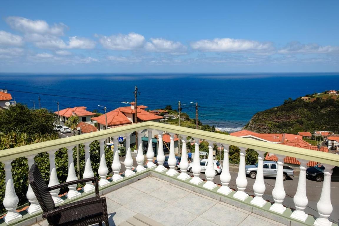 Hôtel Guestready - Hikers Haven à São Roque do Faial Extérieur photo